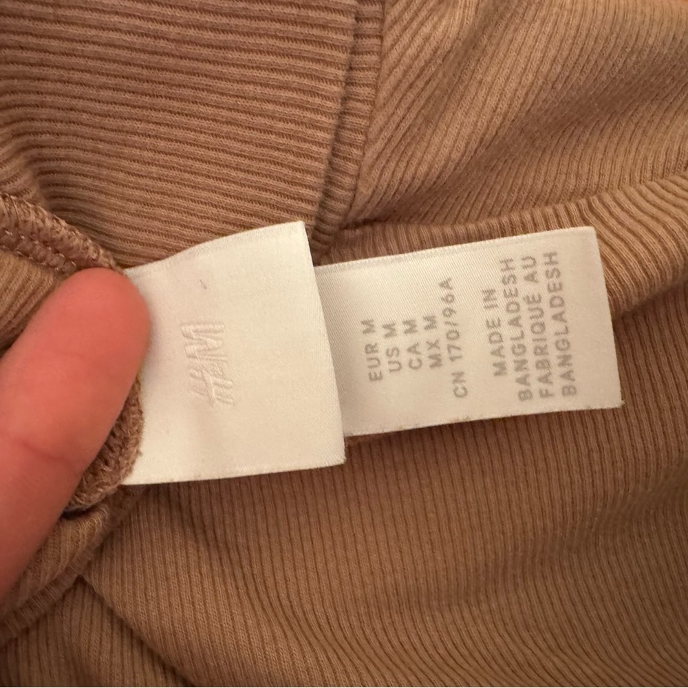 H&M Tan Turtleneck Bodysuit - Picture 3 of 3